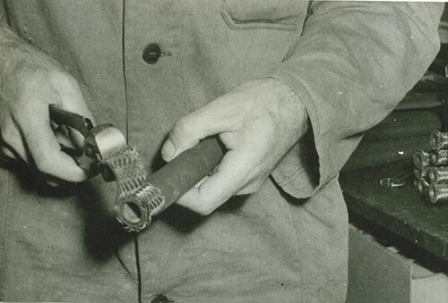 Schwarz-Weiß-Bild von 1952 - Entfernung Außendecke